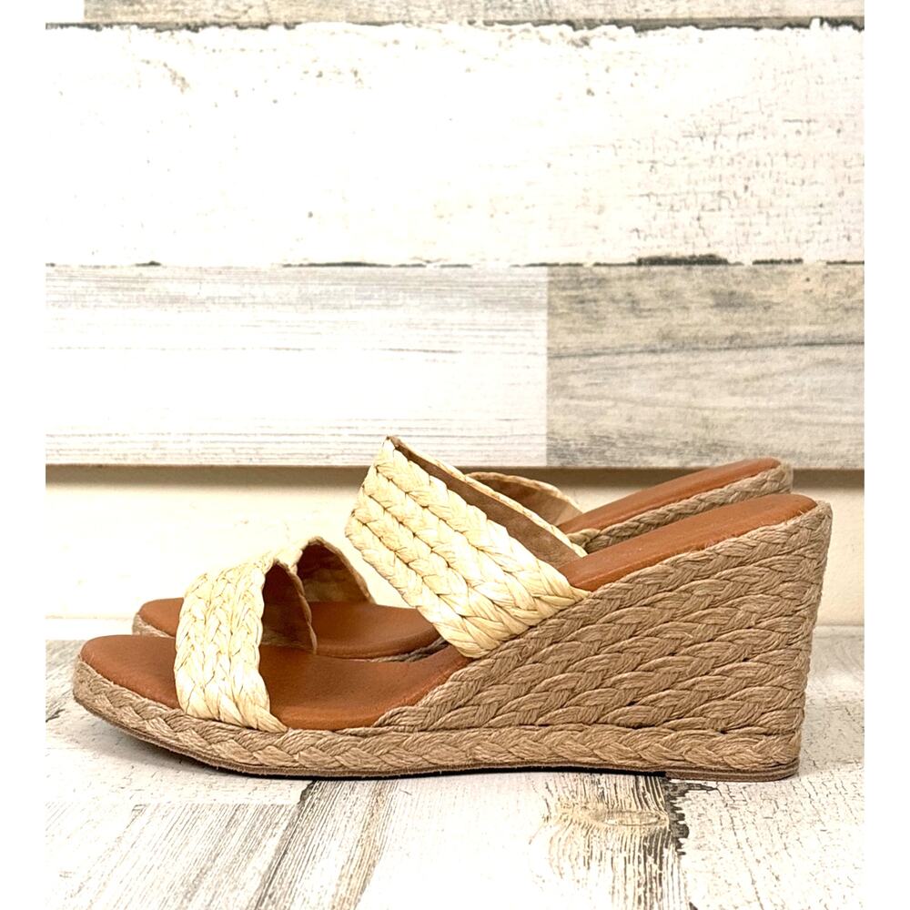 Andre Assous Womens 10 Cream Nolita Wedge Slide Sandals Raffia Straps Luxe